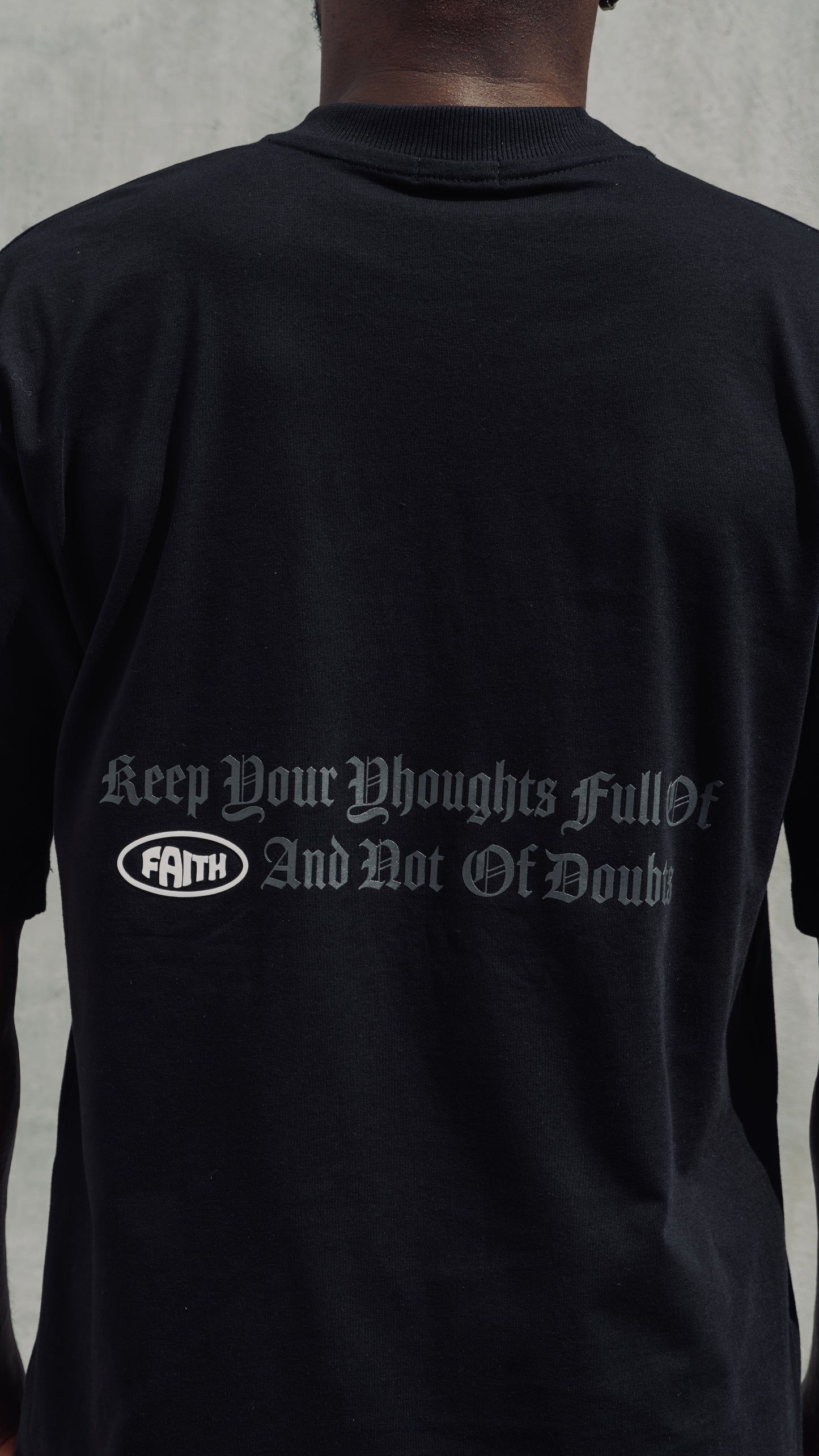 Camiseta Negra (THE ART OF THINKING RIGHT)