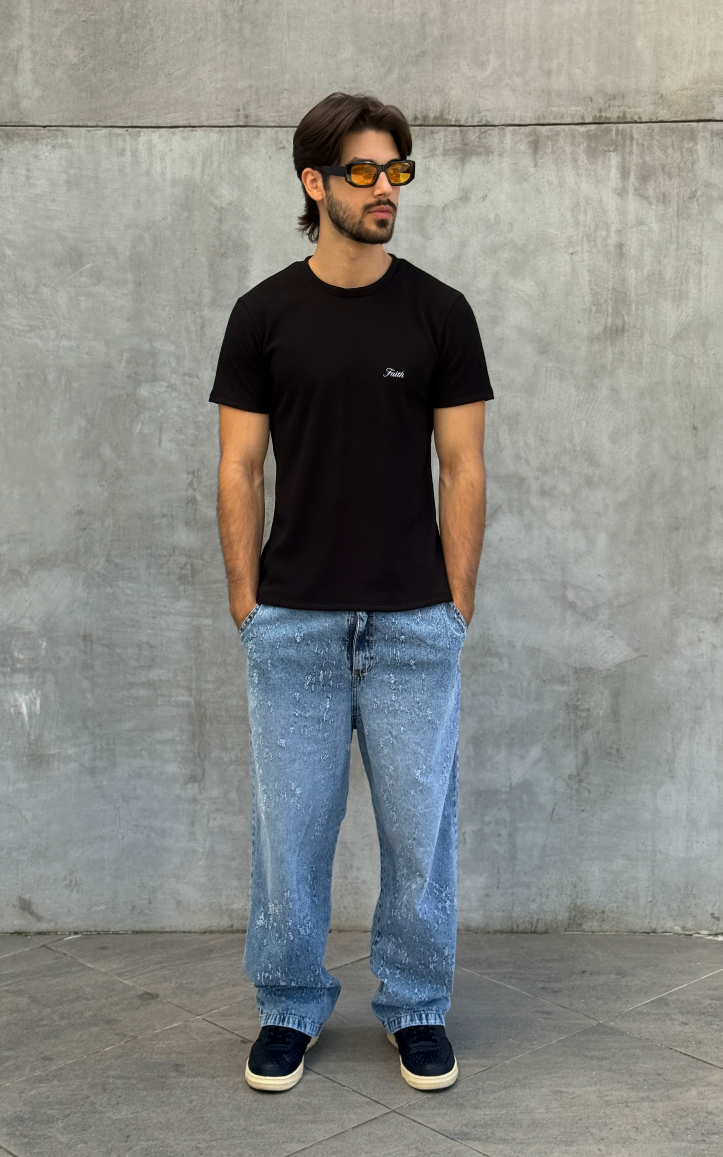 Camiseta Classic Negra Slim Fit