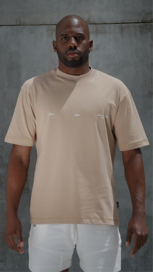 Camiseta Nude “CHOSEN”