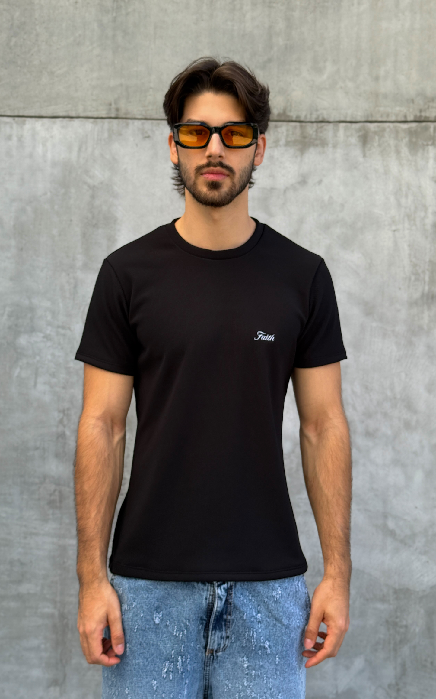 Camiseta Classic Negra Slim Fit