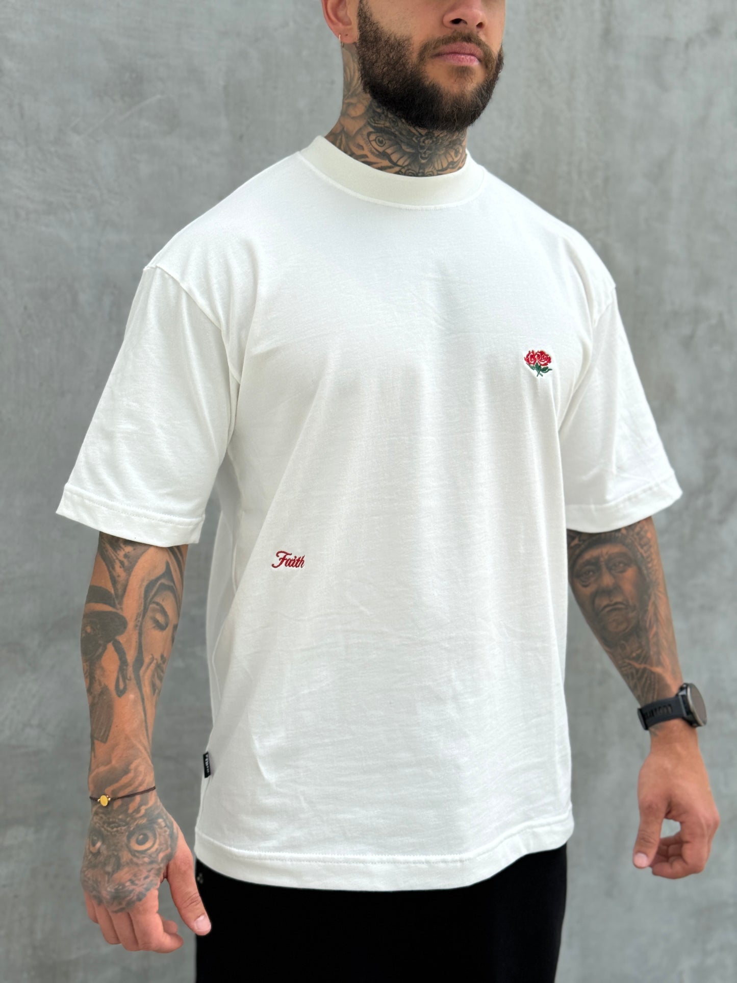 Camiseta Blanca “FLOR"