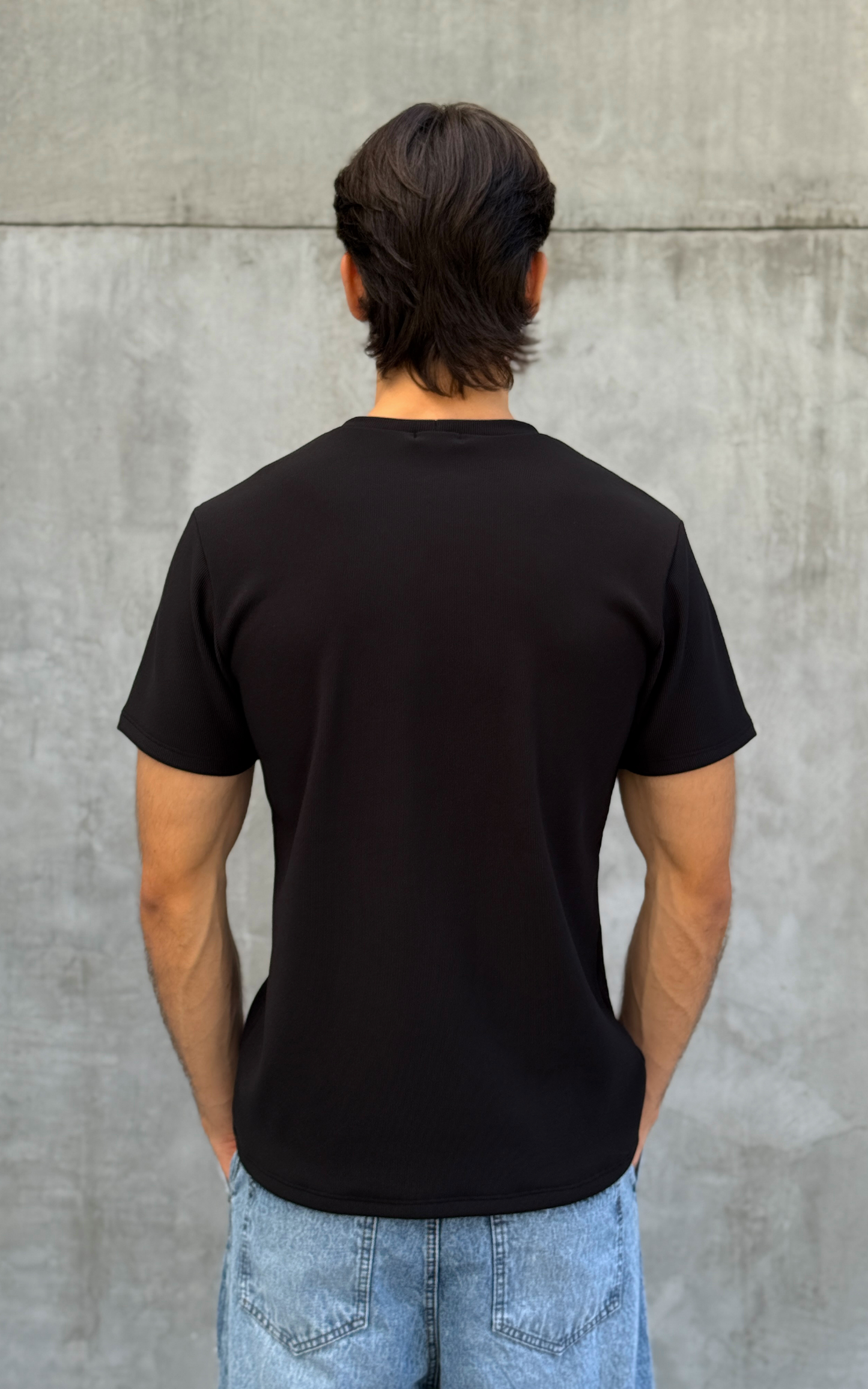 Camiseta Classic Negra Slim Fit