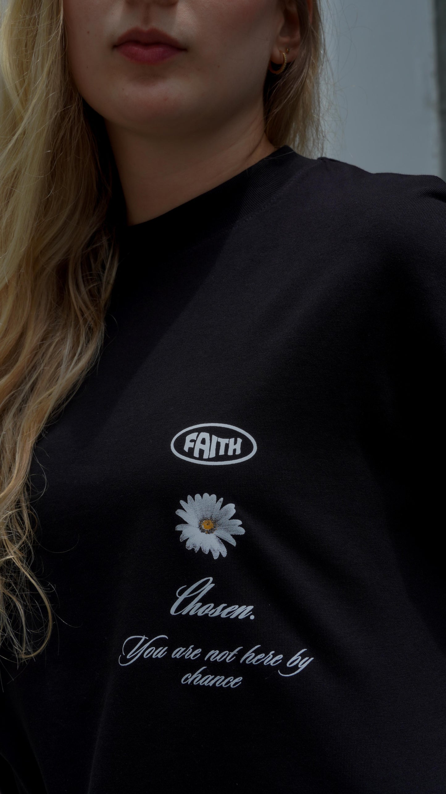 Camiseta Negra “FLOR”