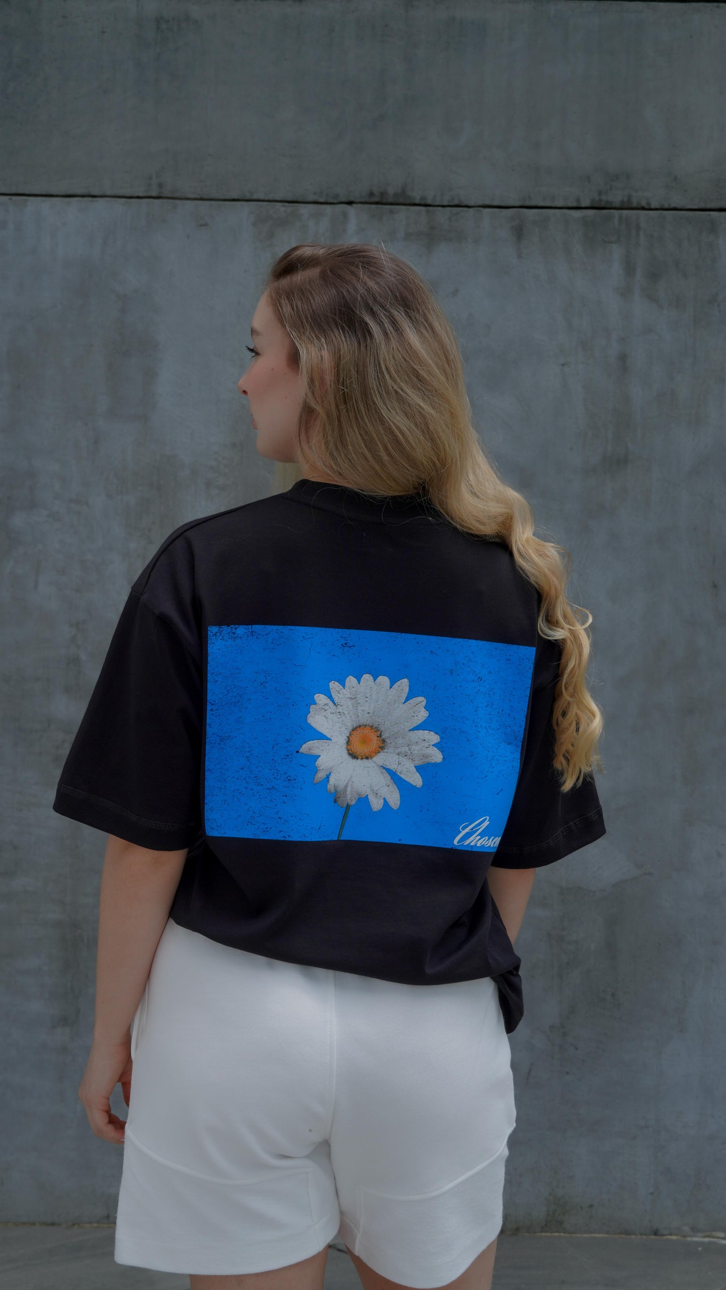 Camiseta Negra “FLOR”