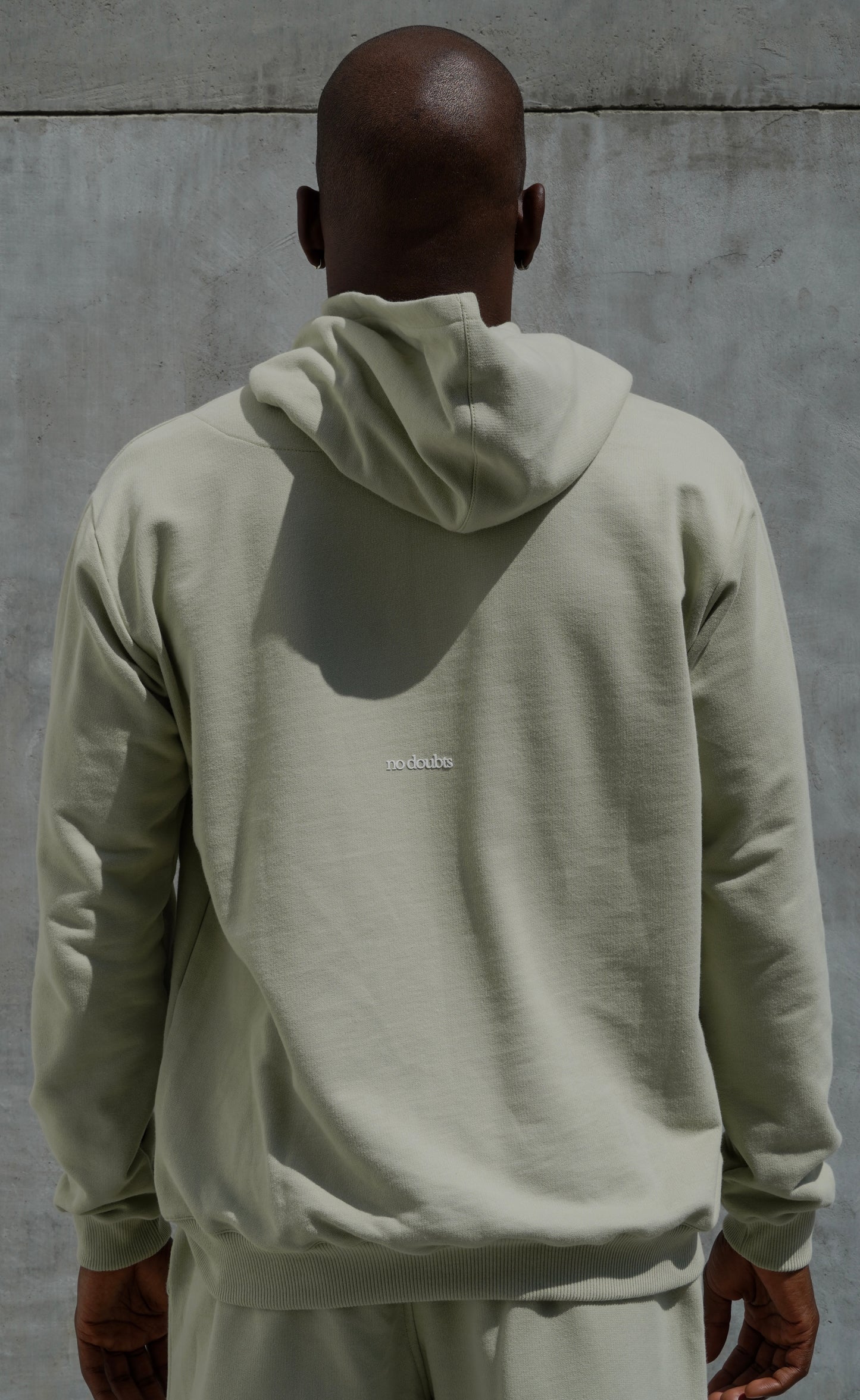 HOODIE (No Doubts)